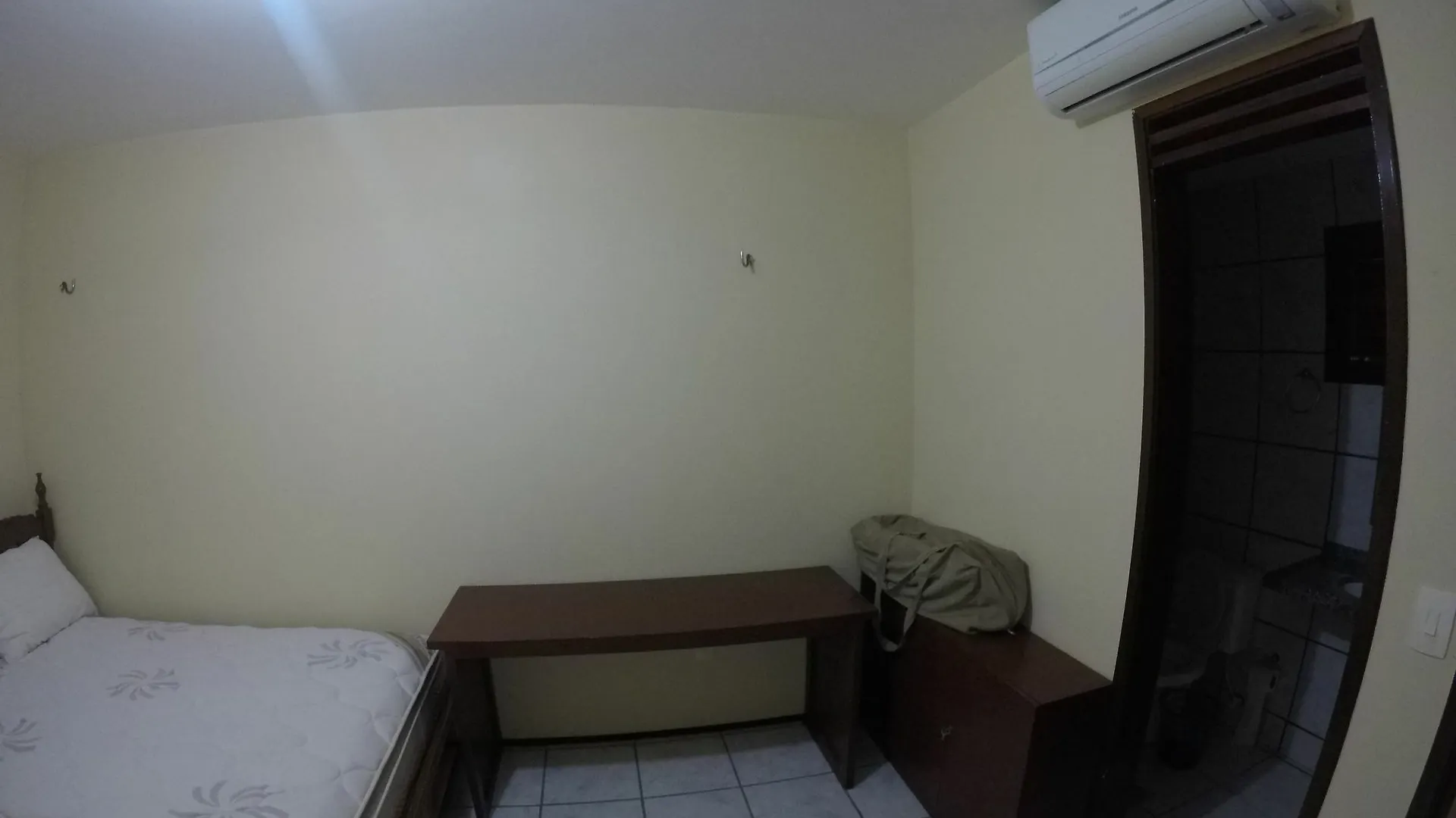 Apto 4 Suites Com Ar Para 15 Pessoas Fortaleza  Brazil